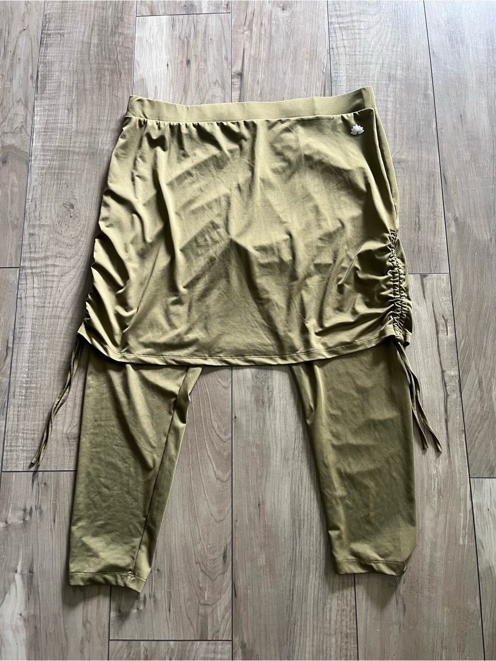 Women’s Snoga Athletics Tie Cinch side olive green athletic midi skirt 2X